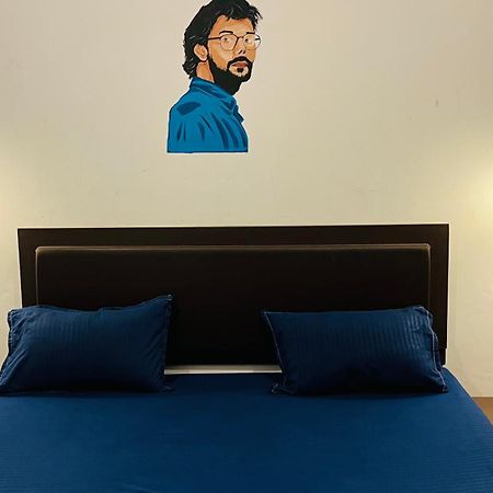 El Profesor Benares Buitenkant foto