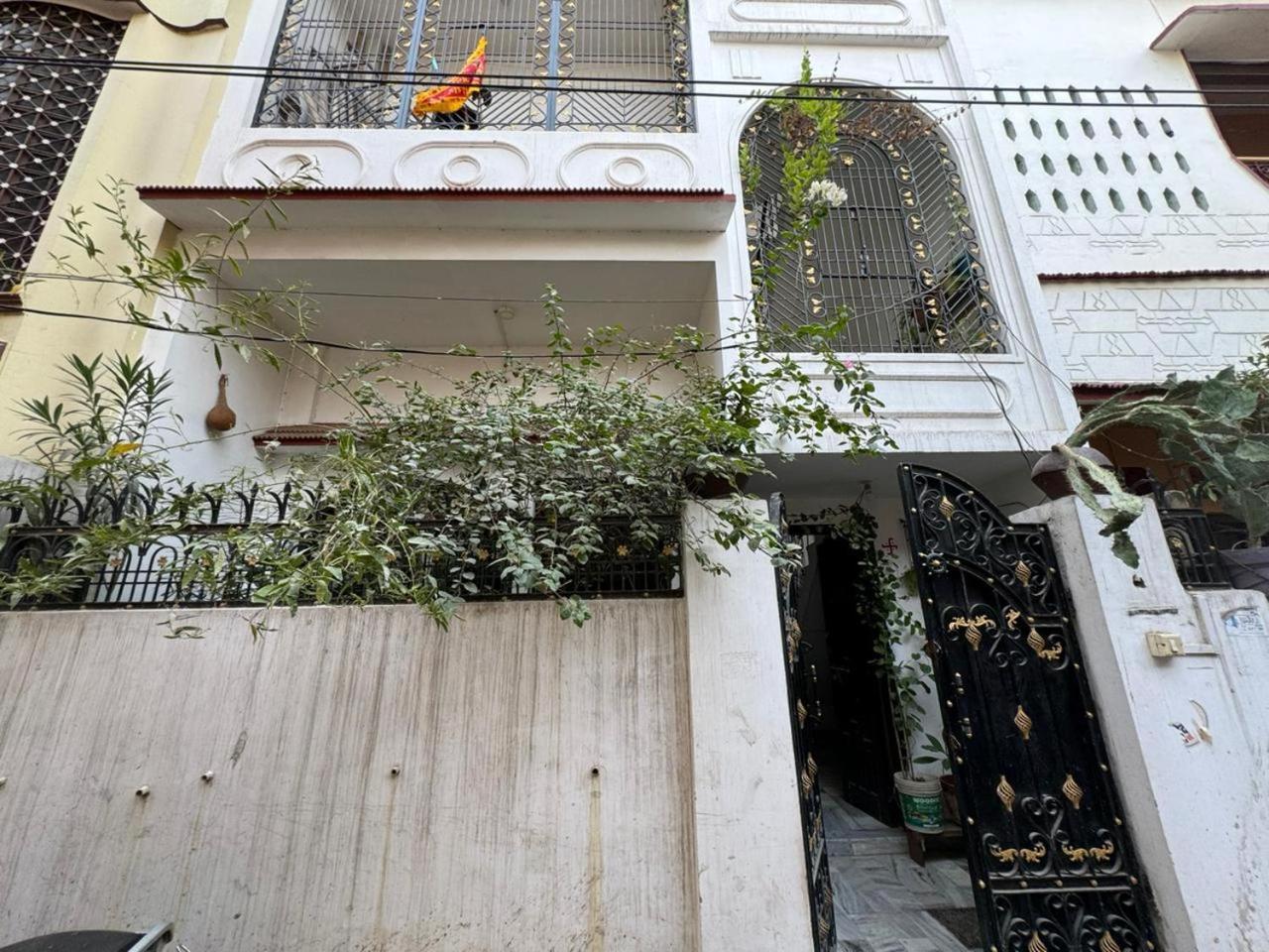 El Profesor Benares Buitenkant foto